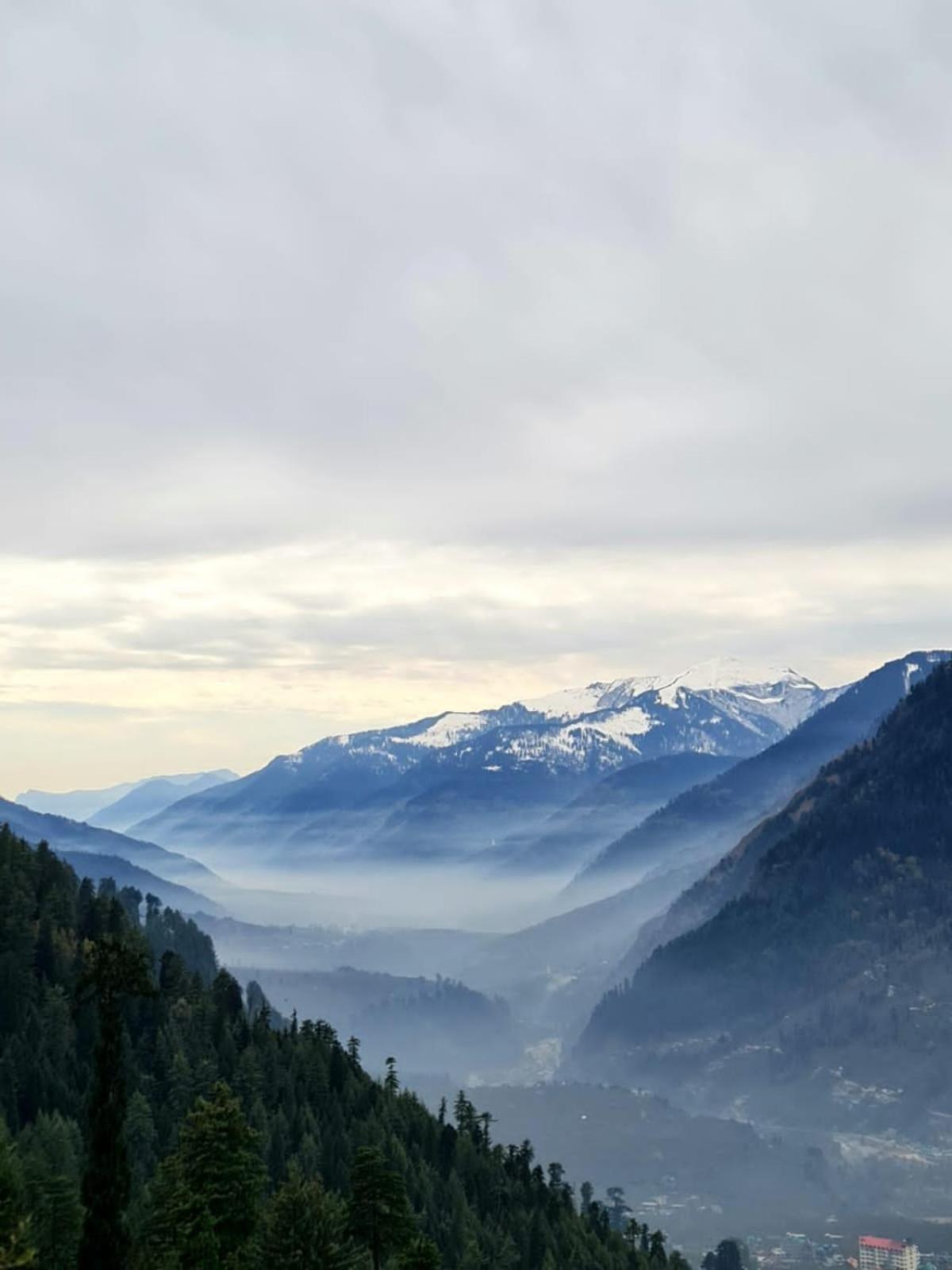Ahorastays Manali  Exterior photo